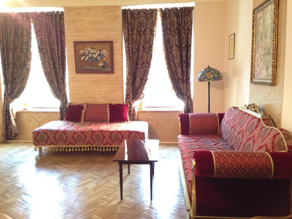 إلفيف Magnificent Apartment On Halitska المظهر الخارجي الصورة